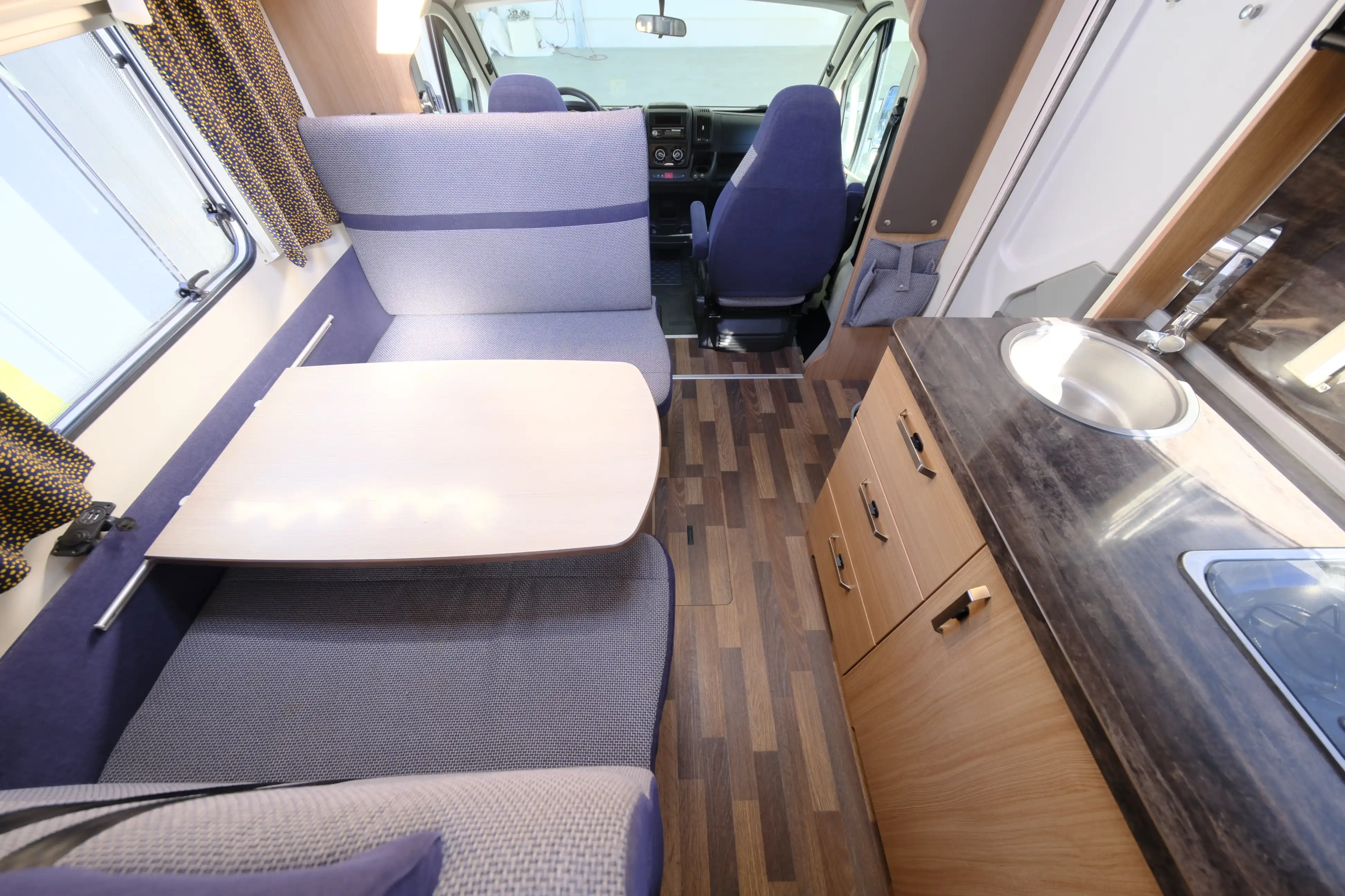 KNAUS Sky Traveller 650 DG Superlight - Ansicht 8